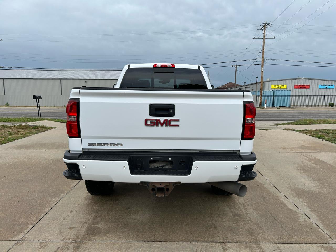 GMC Sierra 2500HD Denali Crew Cab 4WD 2016