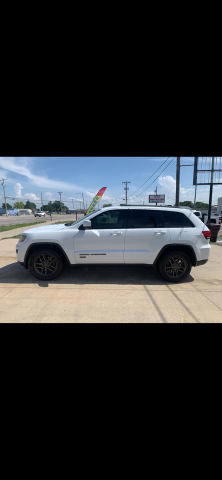 Jeep Grand Cherokee Laredo 2WD 2016
