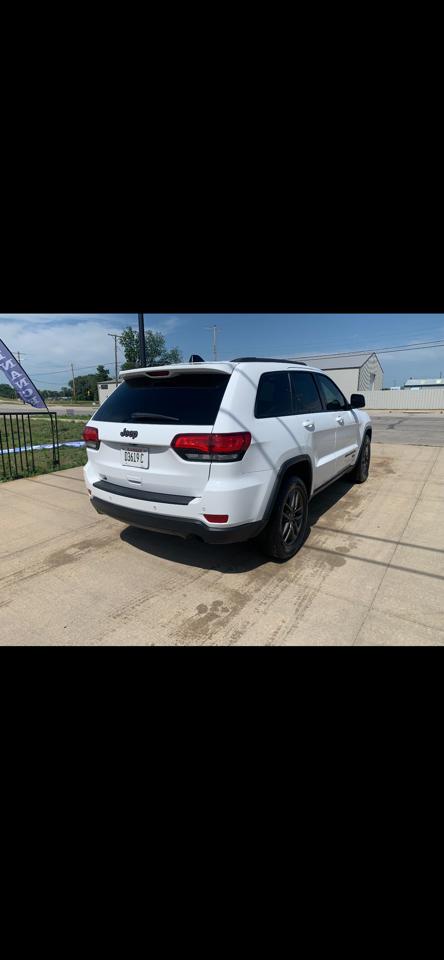 Jeep Grand Cherokee Laredo 2WD 2016