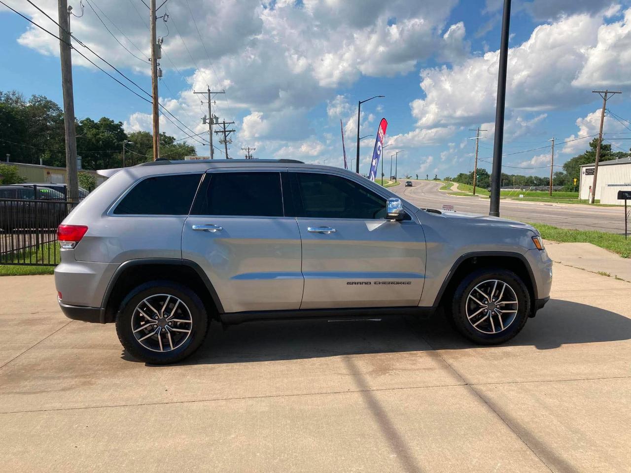 Jeep Grand Cherokee Limited 2WD 2019
