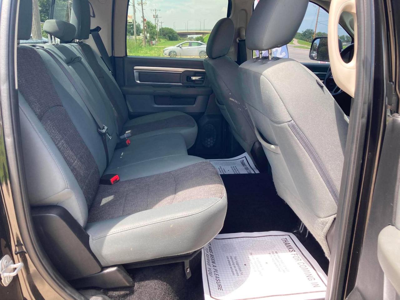 RAM 2500 SLT Crew Cab SWB 4WD 2017