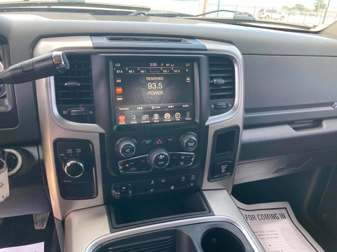 RAM 2500 SLT Crew Cab SWB 4WD 2017