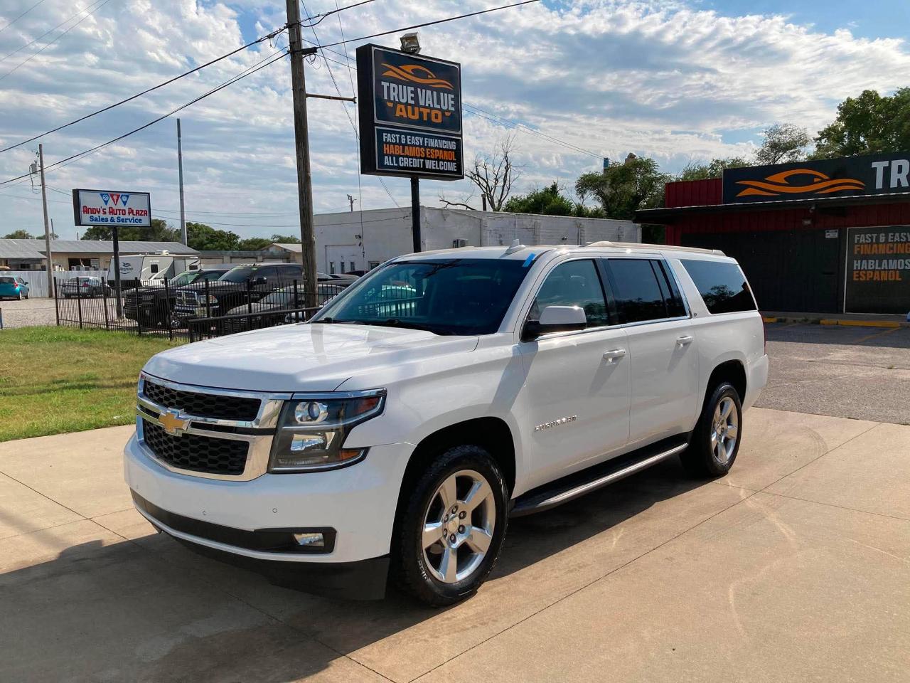 Chevrolet Suburban LT 1500 4WD 2015