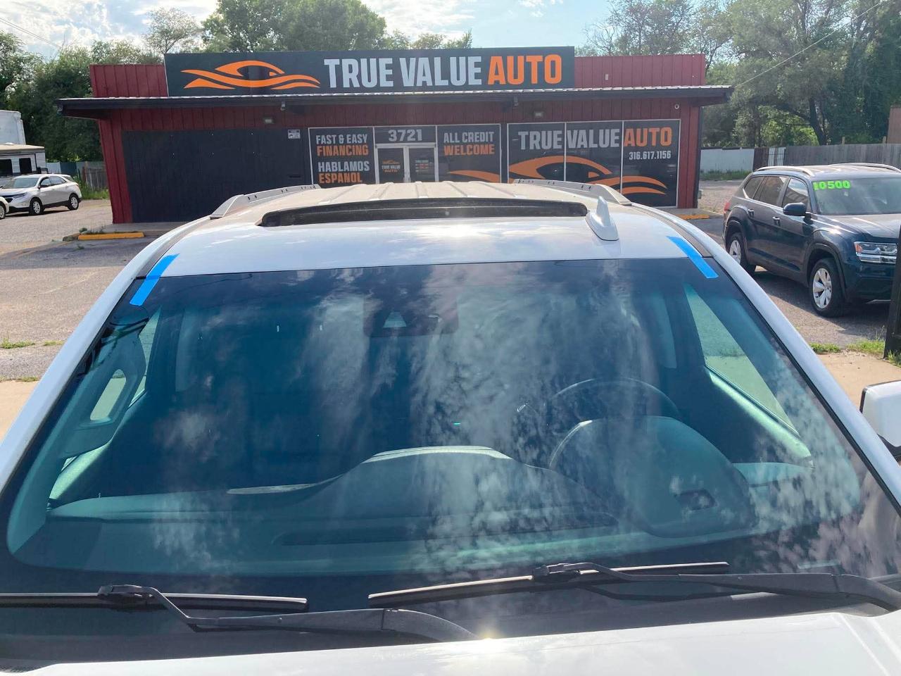 Chevrolet Suburban LT 1500 4WD 2015