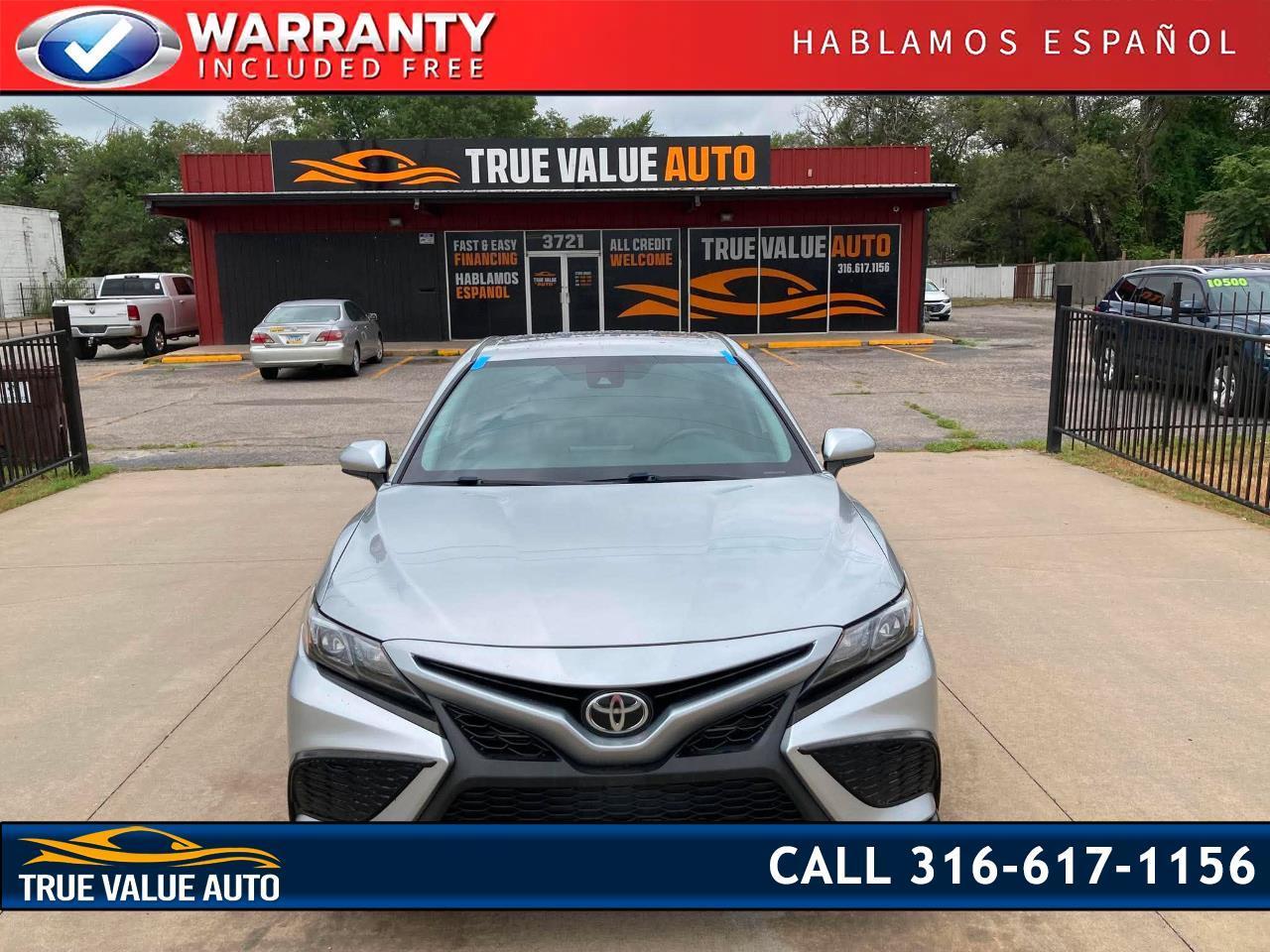 Toyota Camry SE 2021