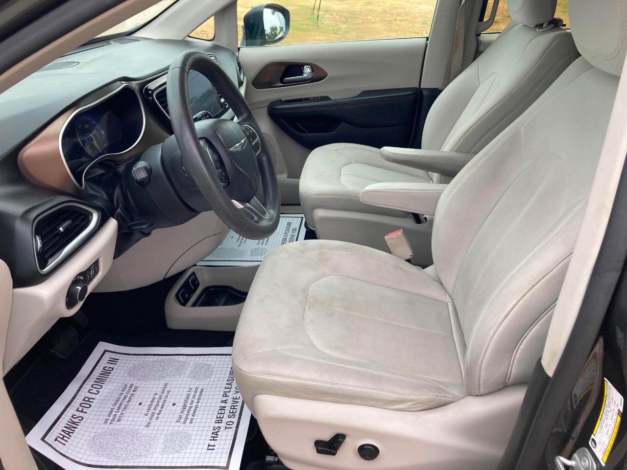 Chrysler Pacifica Touring 2017