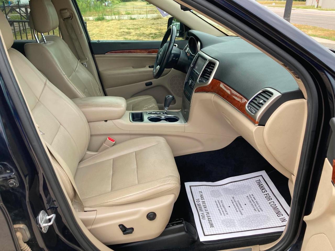Jeep Grand Cherokee Limited 2WD 2011