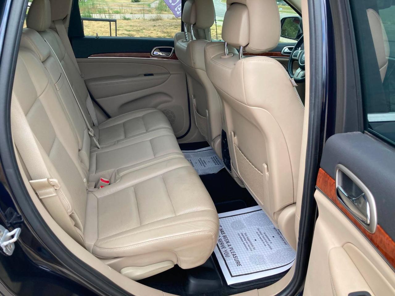 Jeep Grand Cherokee Limited 2WD 2011