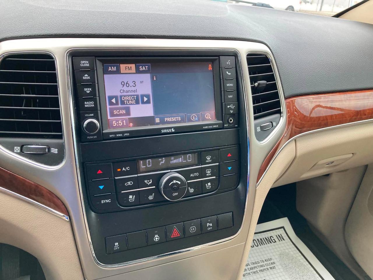 Jeep Grand Cherokee Limited 2WD 2011