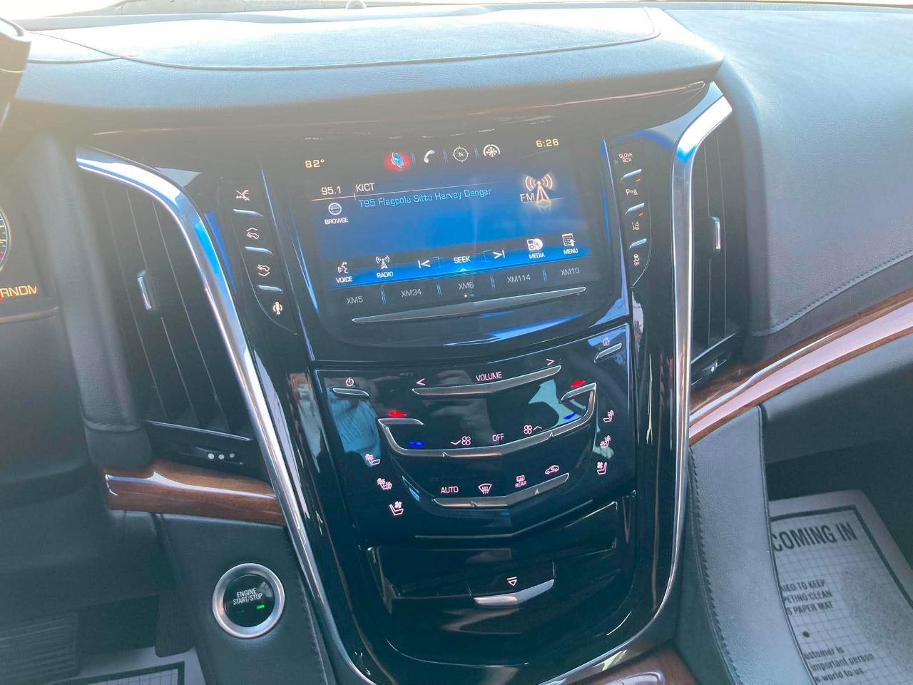 Cadillac Escalade Premium 4WD 2015