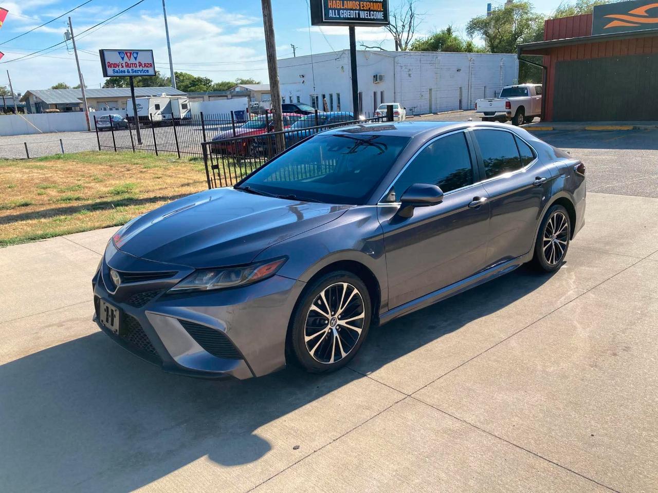 Toyota Camry XLE 2019