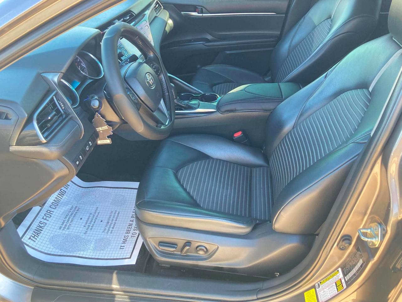 Toyota Camry XLE 2019