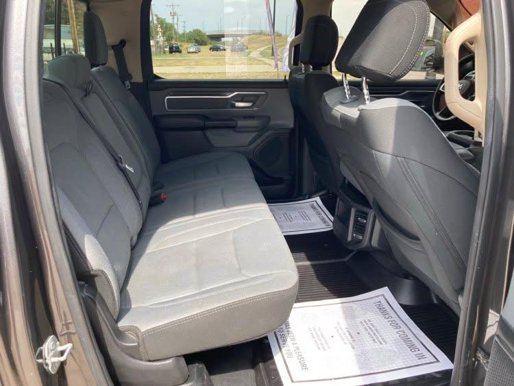 RAM 1500 Big Horn Crew Cab SWB 4WD 2019