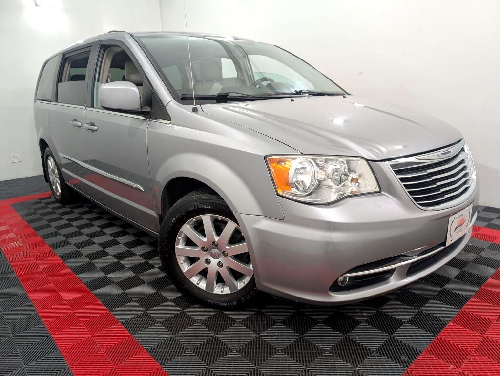 2013 Chrysler Town & Country Touring