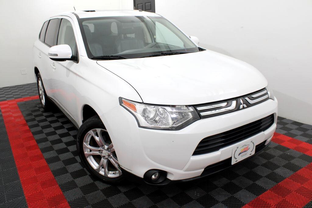 Mitsubishi Outlander SE S-AWC 2014