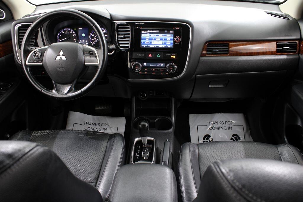 Mitsubishi Outlander SE S-AWC 2014