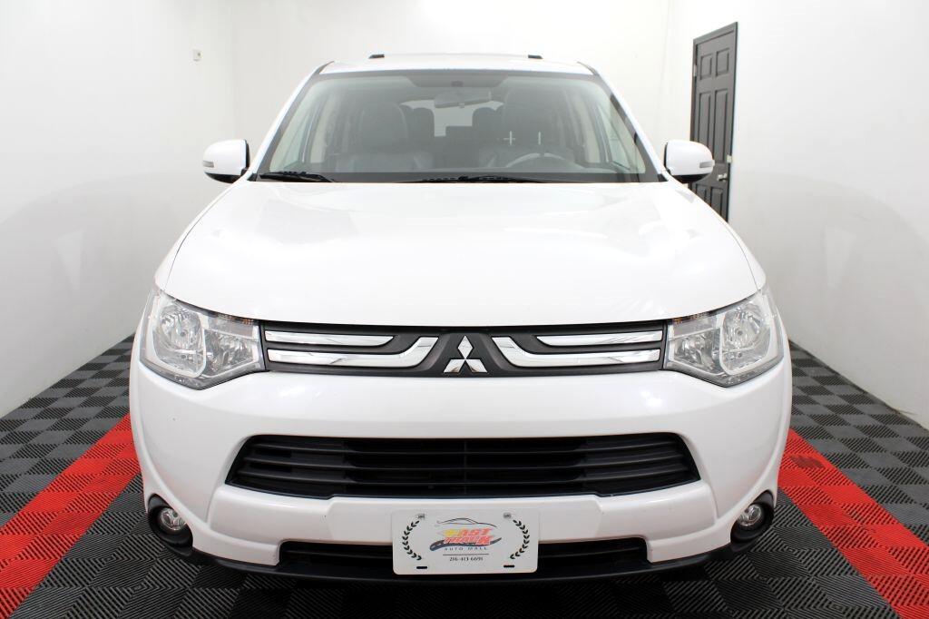Mitsubishi Outlander SE S-AWC 2014