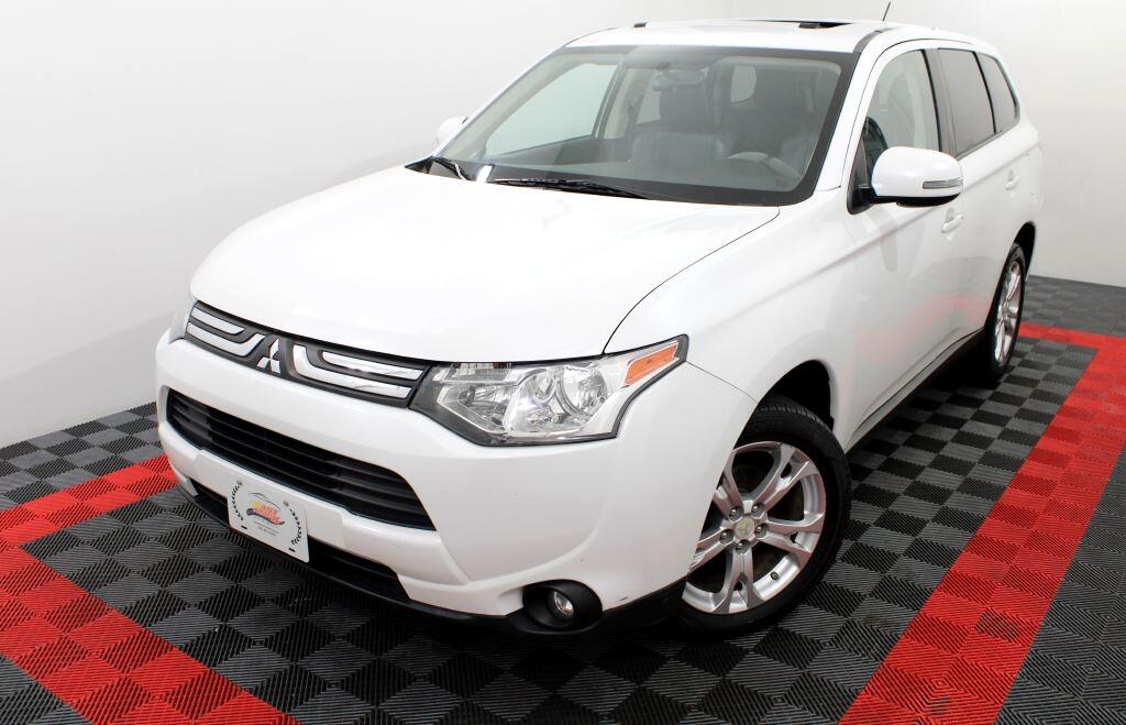 Mitsubishi Outlander SE S-AWC 2014