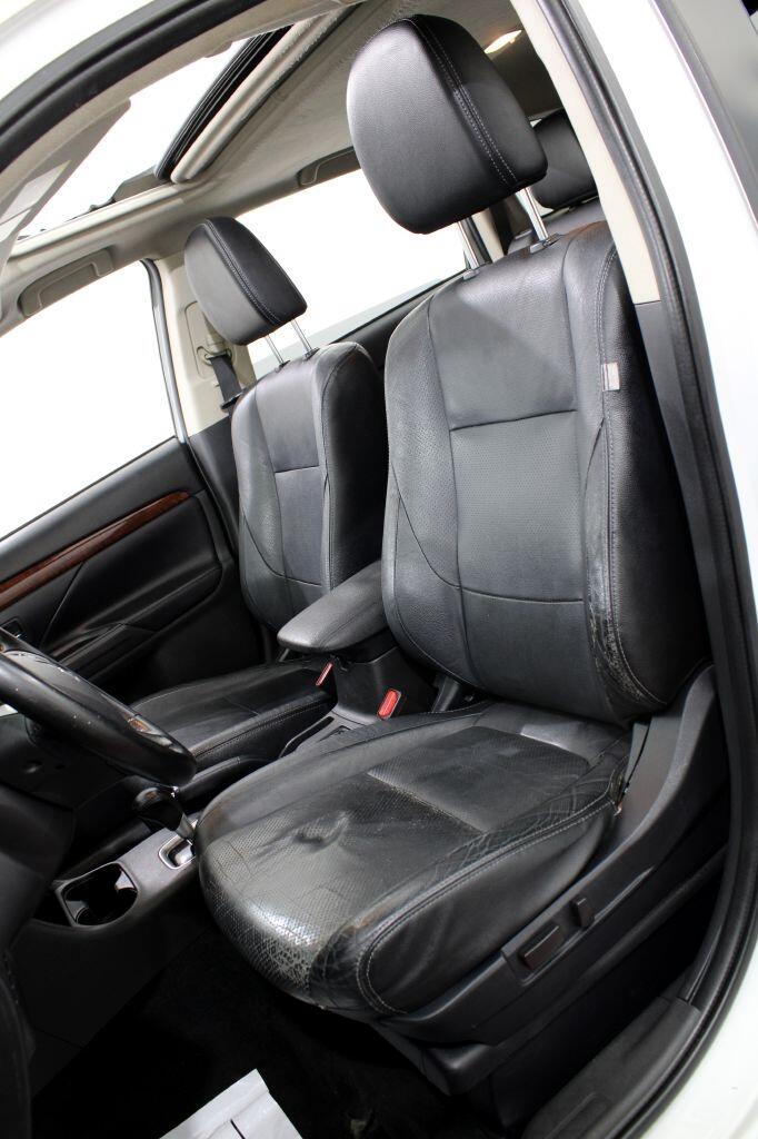Mitsubishi Outlander SE S-AWC 2014