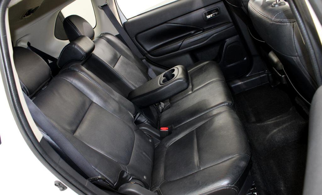 Mitsubishi Outlander SE S-AWC 2014