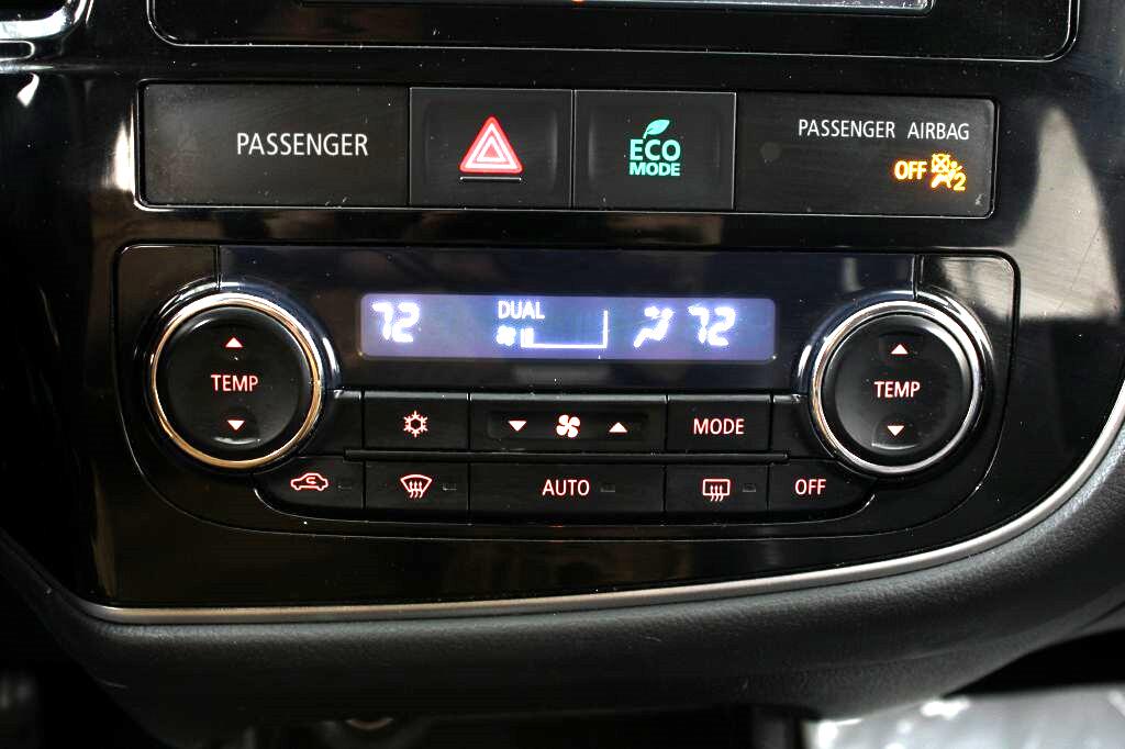 Mitsubishi Outlander SE S-AWC 2014