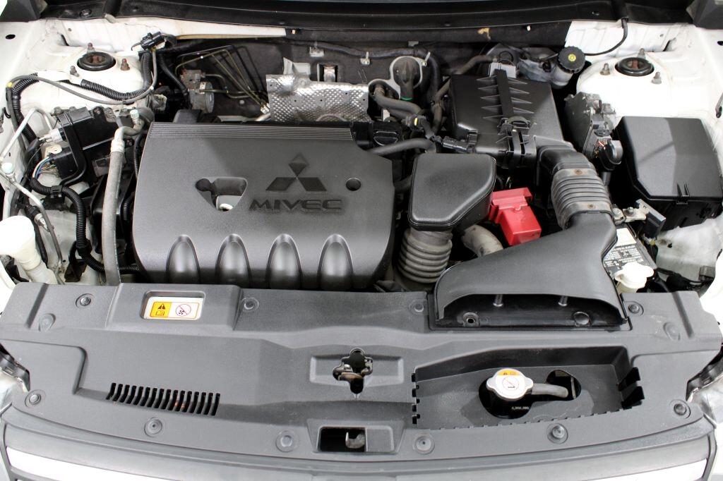 Mitsubishi Outlander SE S-AWC 2014