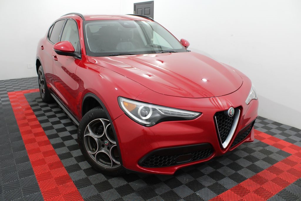 2018 Alfa Romeo Stelvio Sport