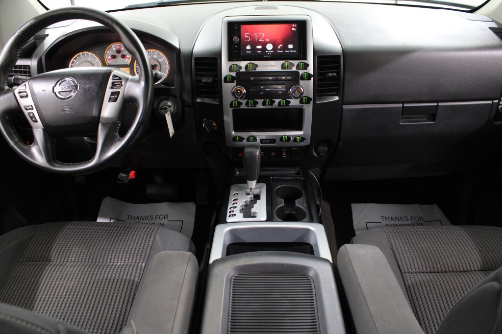 Nissan Titan PRO-4X Crew Cab 4WD SWB 2014