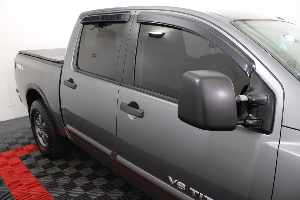 Nissan Titan PRO-4X Crew Cab 4WD SWB 2014