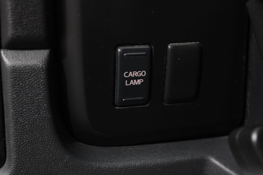 Nissan Titan PRO-4X Crew Cab 4WD SWB 2014