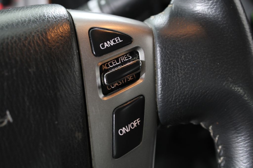 Nissan Titan PRO-4X Crew Cab 4WD SWB 2014