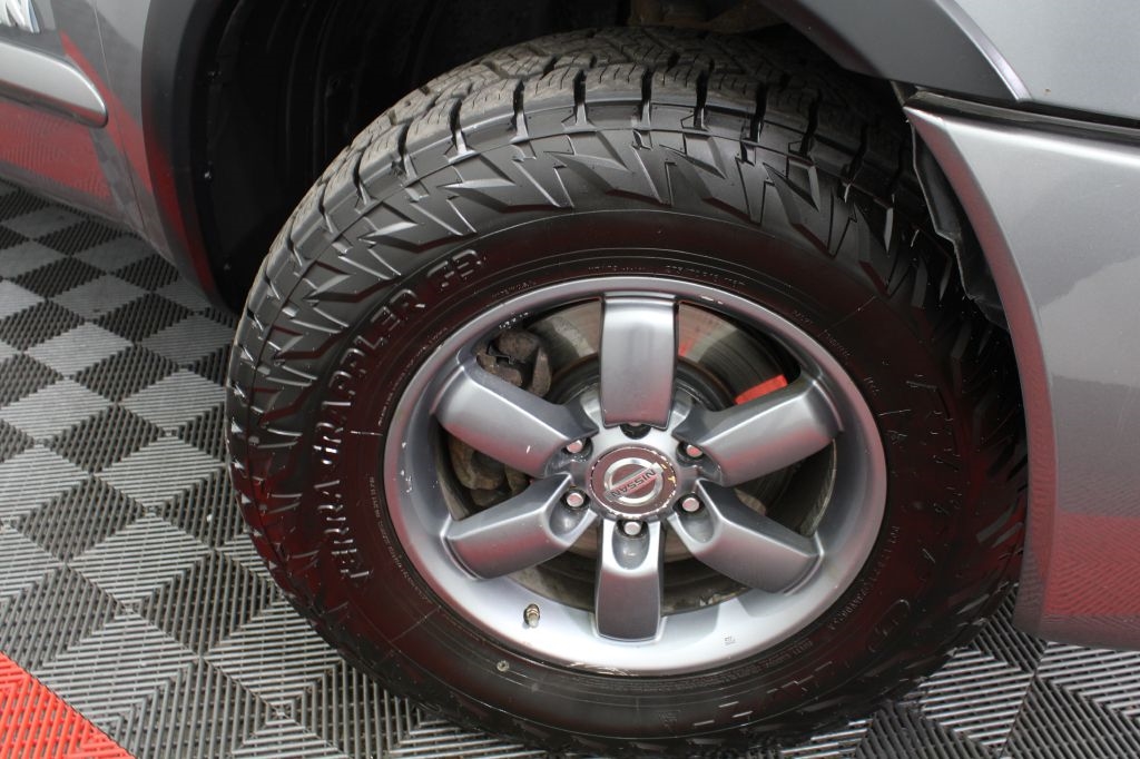 Nissan Titan PRO-4X Crew Cab 4WD SWB 2014