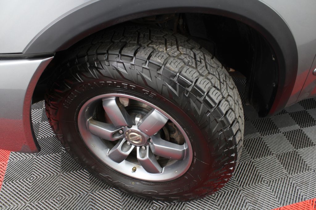 Nissan Titan PRO-4X Crew Cab 4WD SWB 2014