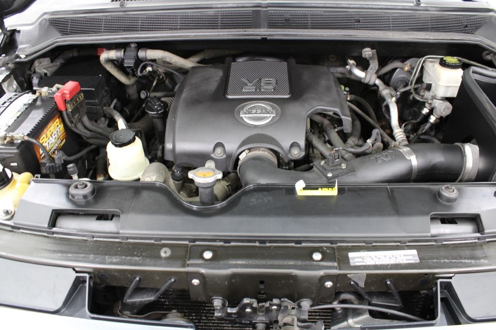 Nissan Titan PRO-4X Crew Cab 4WD SWB 2014