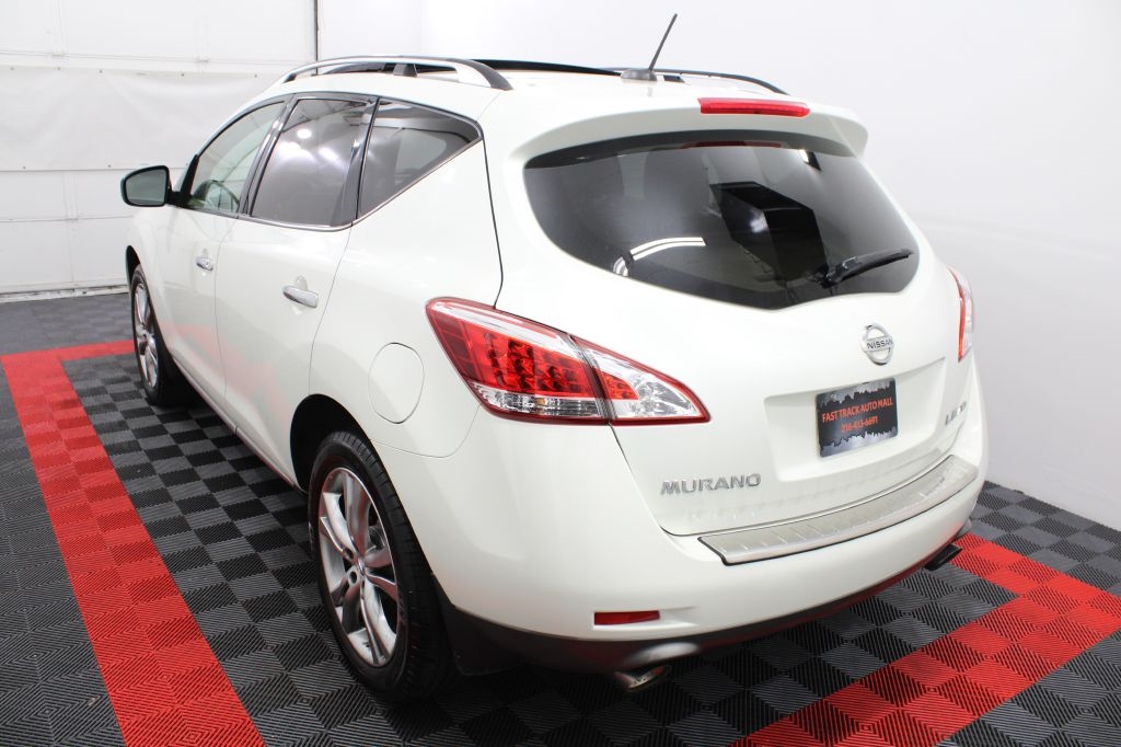 Nissan Murano S AWD 2011