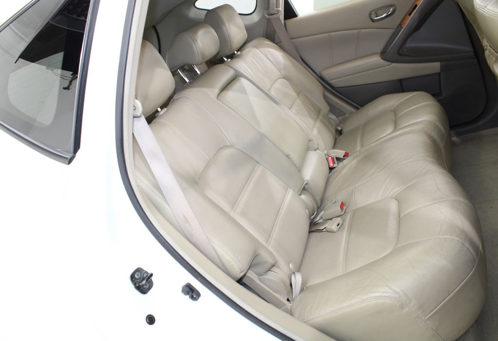Nissan Murano S AWD 2011