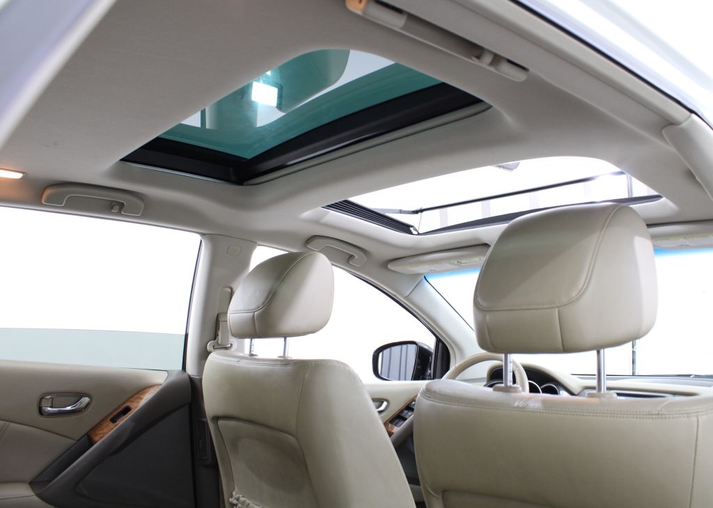 Nissan Murano S AWD 2011