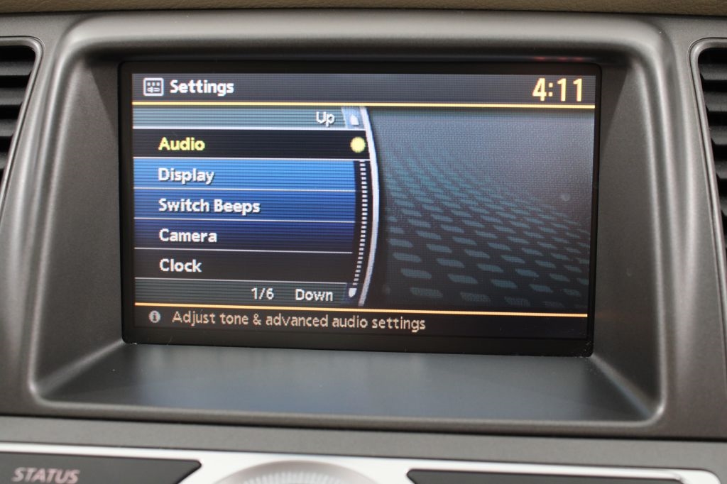Nissan Murano S AWD 2011