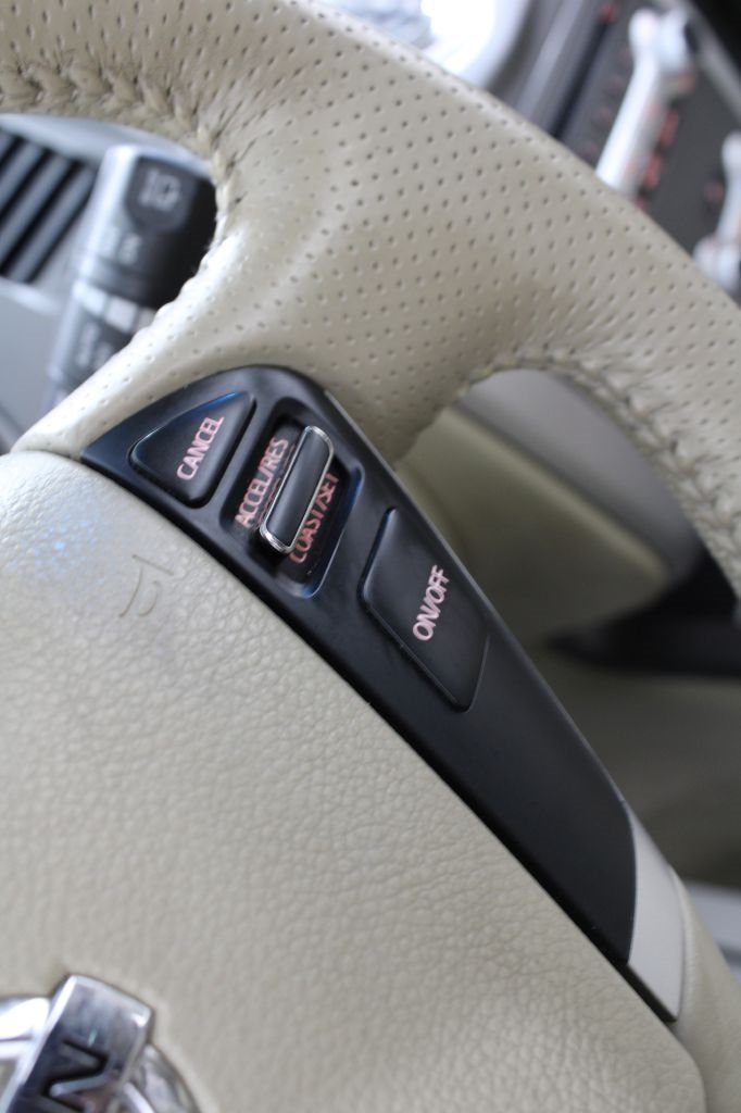 Nissan Murano S AWD 2011