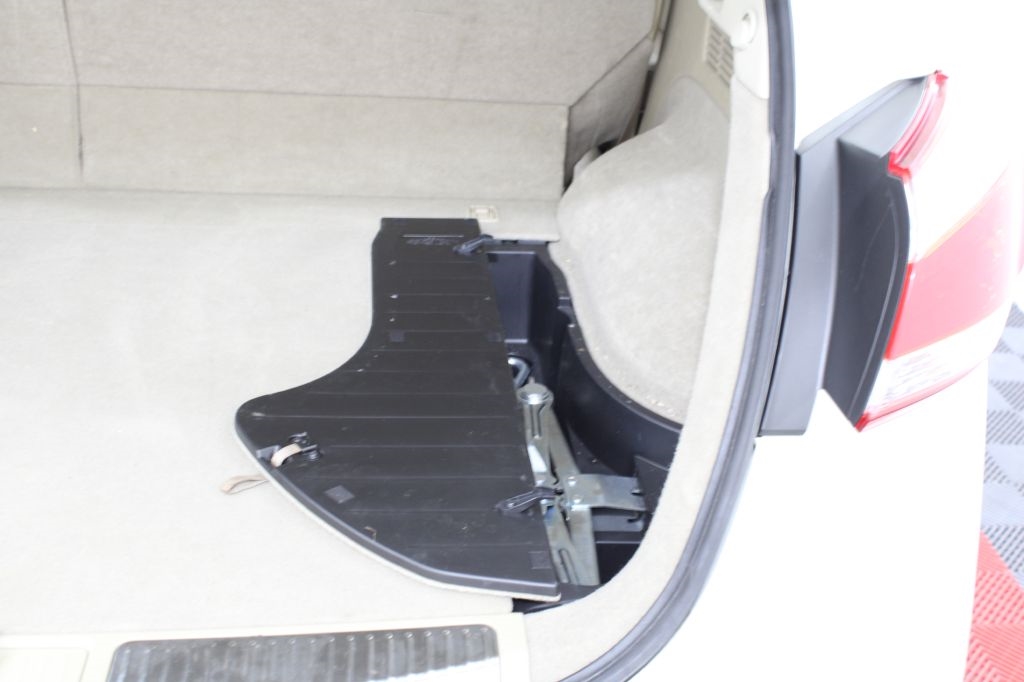 Nissan Murano S AWD 2011