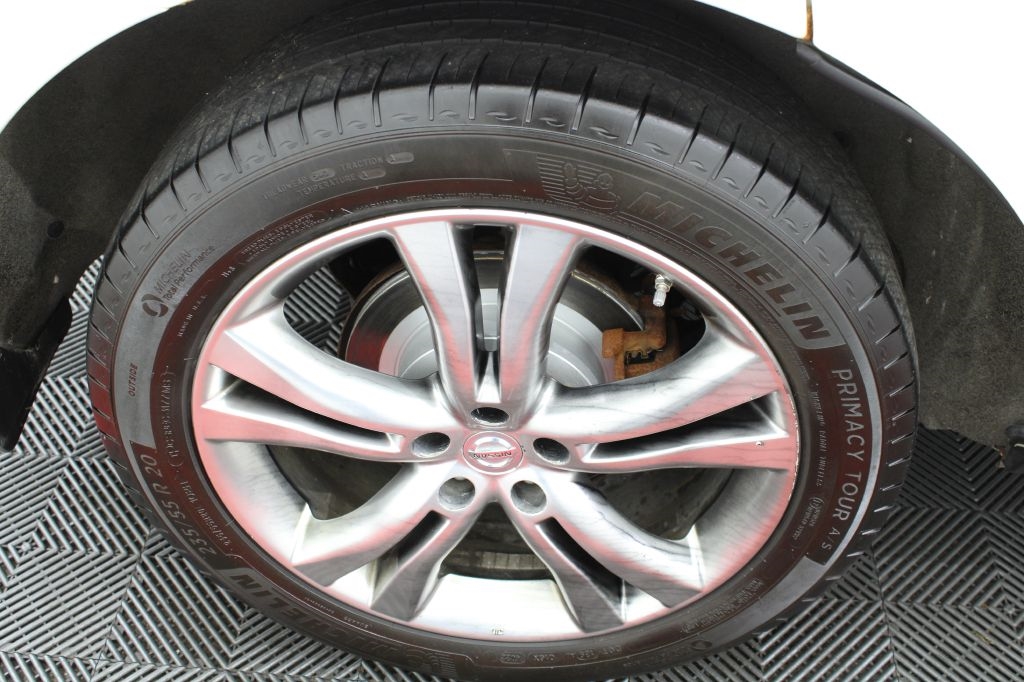 Nissan Murano S AWD 2011
