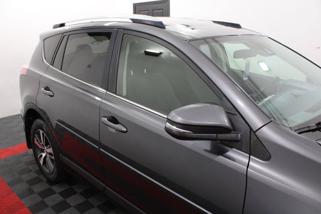 Toyota RAV4 XLE AWD 2016