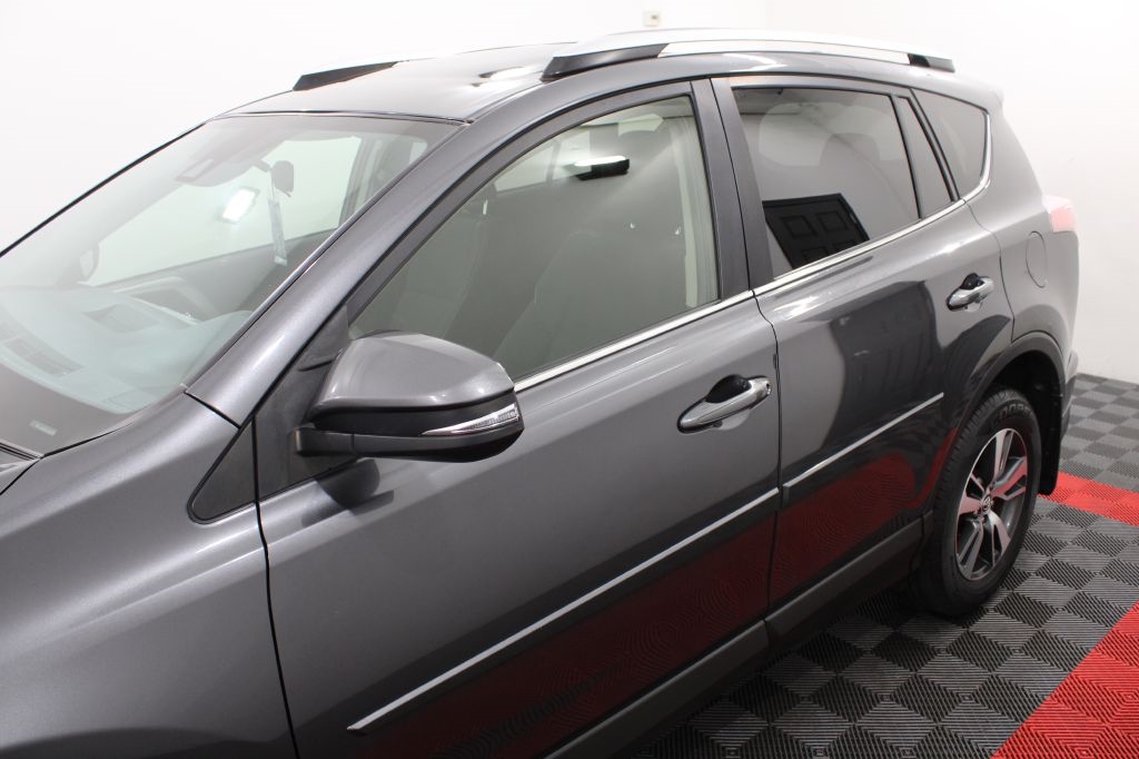 Toyota RAV4 XLE AWD 2016