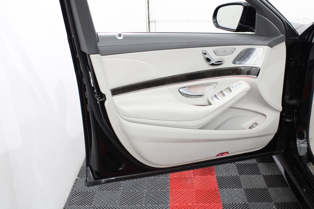 Mercedes-Benz S-Class S550 4MATIC 2016