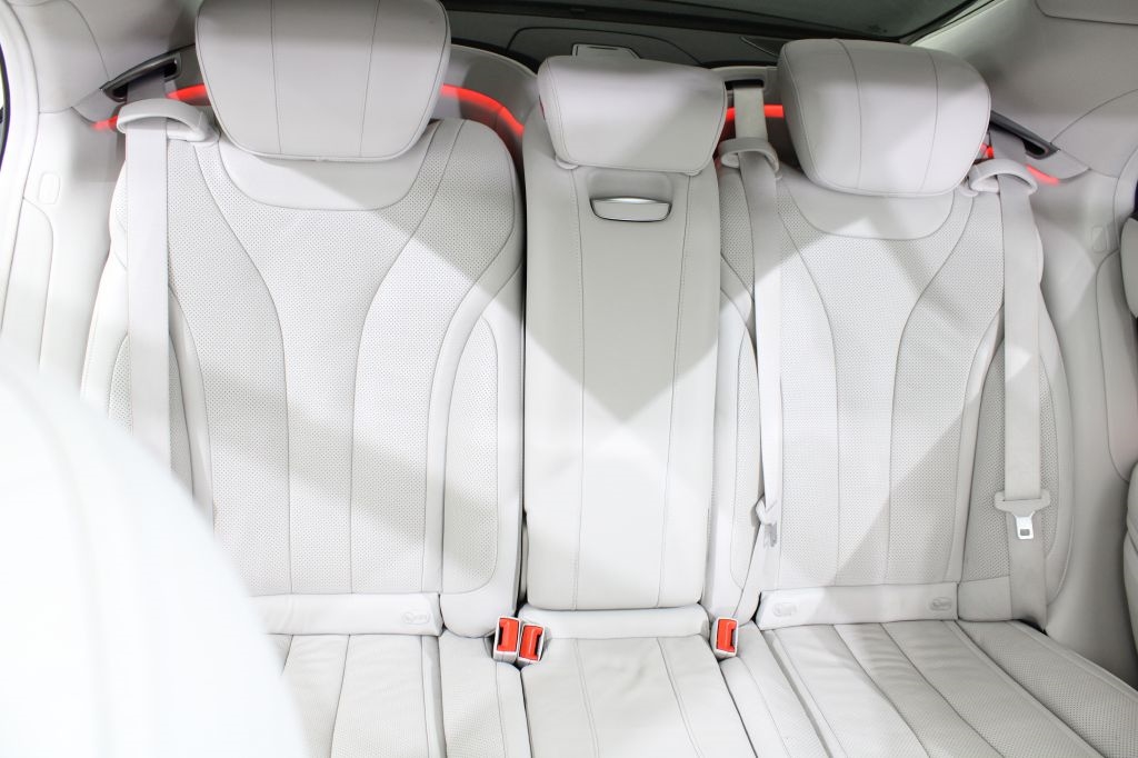 Mercedes-Benz S-Class S550 4MATIC 2016