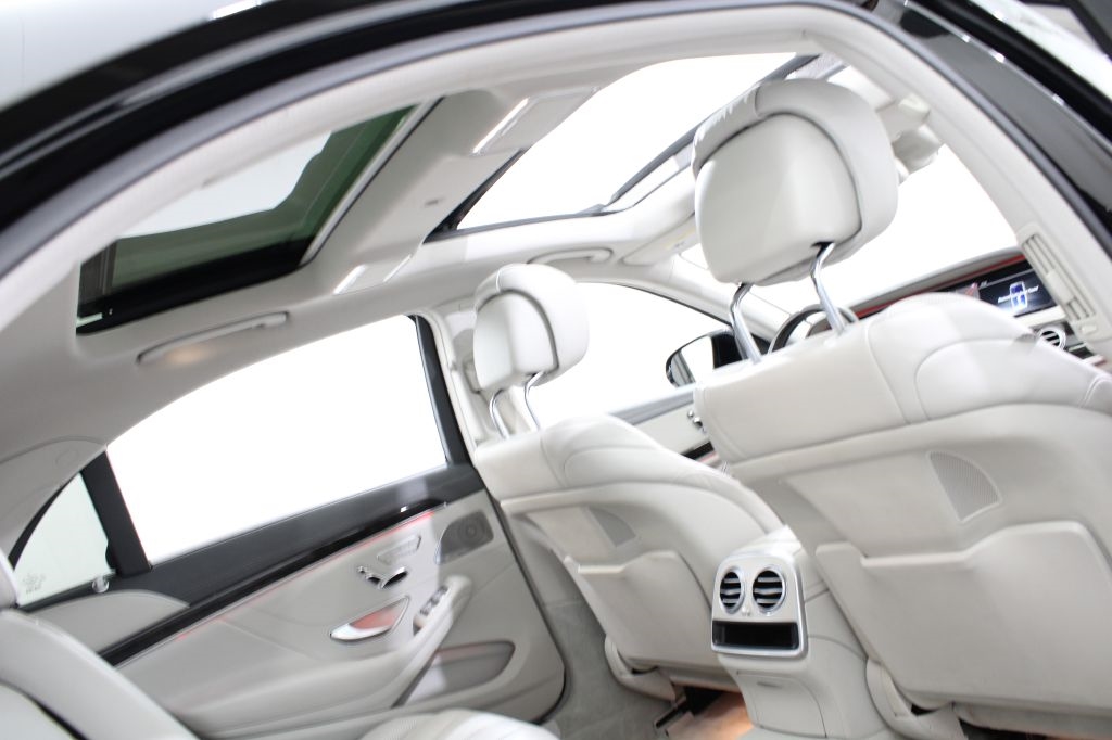 Mercedes-Benz S-Class S550 4MATIC 2016