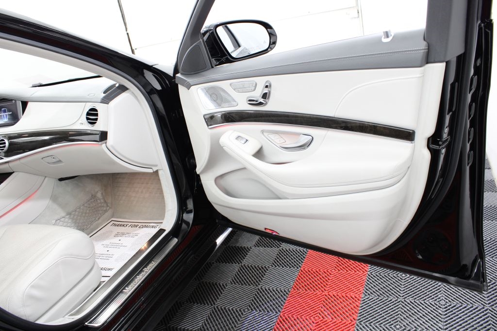 Mercedes-Benz S-Class S550 4MATIC 2016