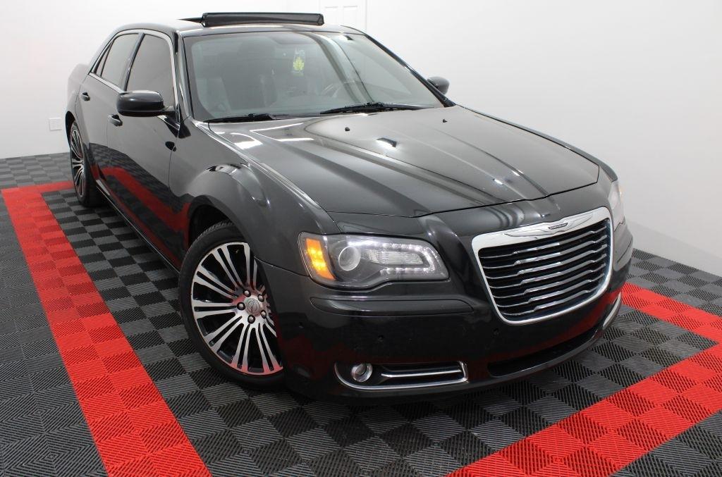 2012 Chrysler 300 S V6 RWD