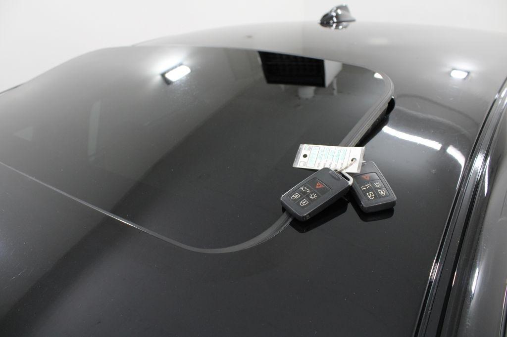 Volvo S60 photo 11
