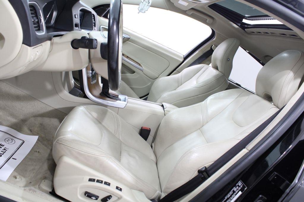 Volvo S60 photo 19